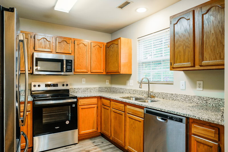 2,410/Mo, 3430 Idlewood Village Drive Raleigh, NC 27610 Kitchen View 2