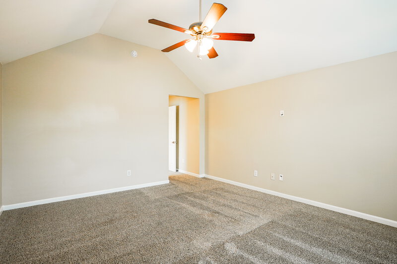 2,410/Mo, 3430 Idlewood Village Drive Raleigh, NC 27610 Main Bedroom View 2