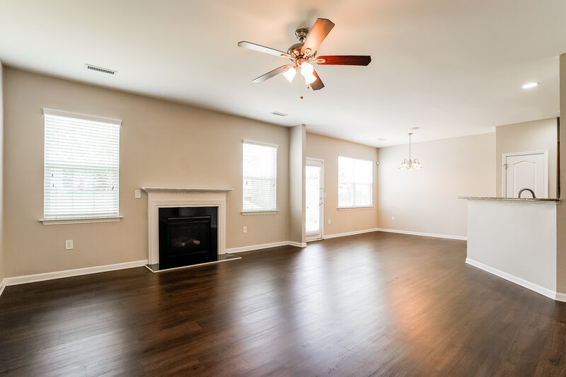 1,865/Mo, 1335 Lombar St Raleigh, NC 27610 Living Room View