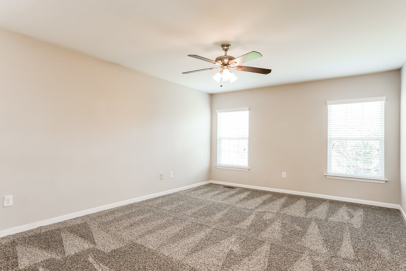 1,865/Mo, 1335 Lombar St Raleigh, NC 27610 Family Room View