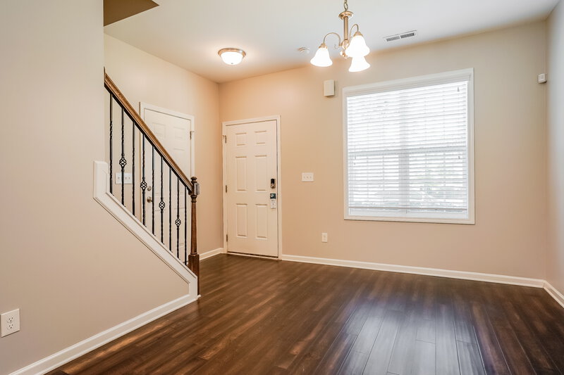 1,775/Mo, 422 Crawford Parkway Clayton, NC 27520 Dining Room View 2