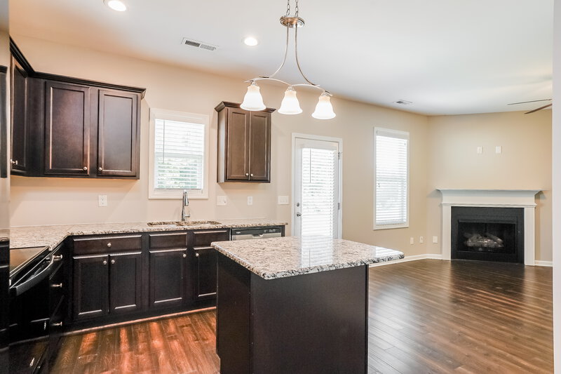 1,775/Mo, 422 Crawford Parkway Clayton, NC 27520 Kitchen View 2