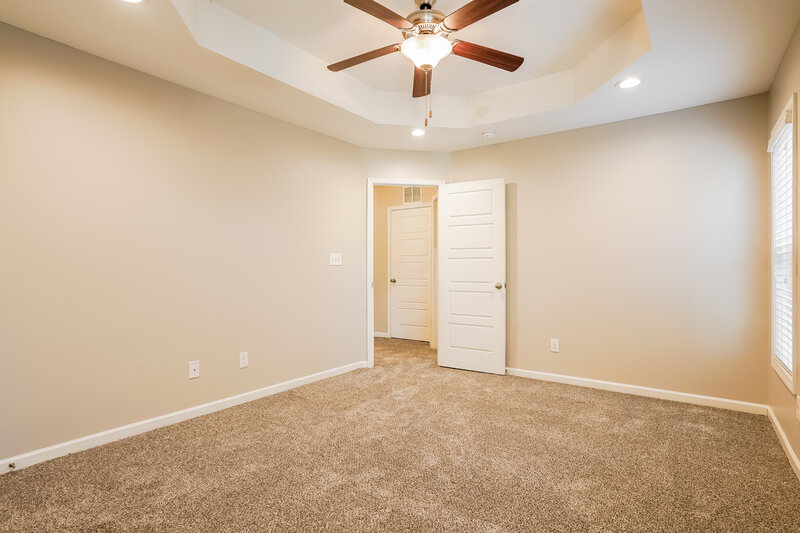 1,775/Mo, 422 Crawford Parkway Clayton, NC 27520 Main Bedroom View 2