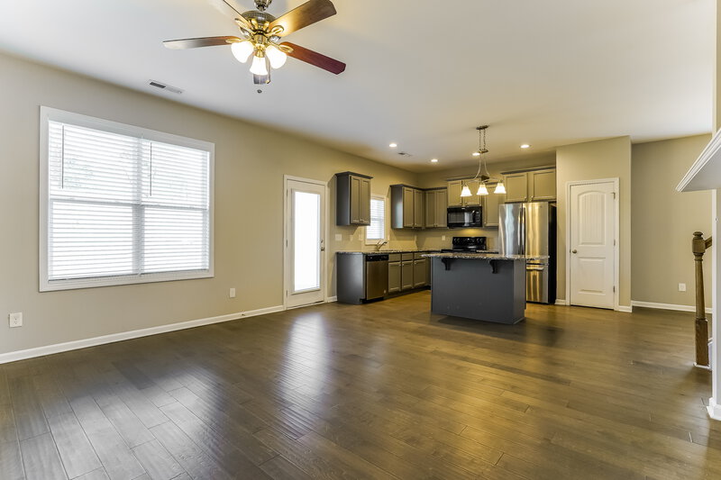 1,825/Mo, 395 Crawford Parkway Clayton, NC 27520 Living Room View