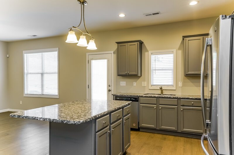 1,825/Mo, 395 Crawford Parkway Clayton, NC 27520 Kitchen View 2