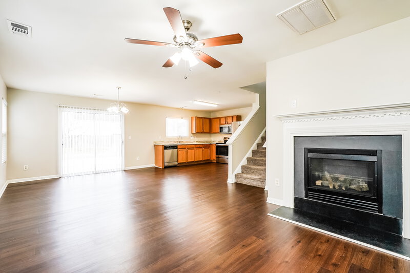 1,830/Mo, 6037 Ladish Ln Raleigh, NC 27610 Living Room View 2