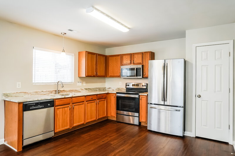 1,830/Mo, 6037 Ladish Ln Raleigh, NC 27610 Kitchen View
