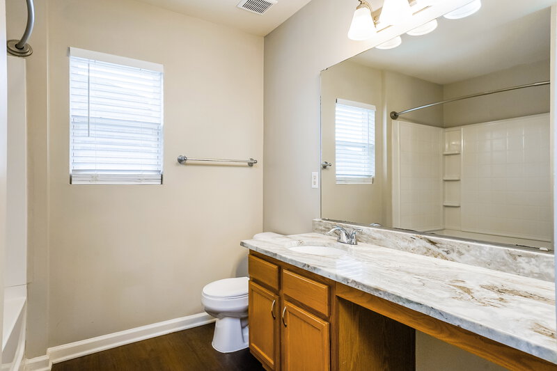 1,830/Mo, 6037 Ladish Ln Raleigh, NC 27610 Main Bathroom View