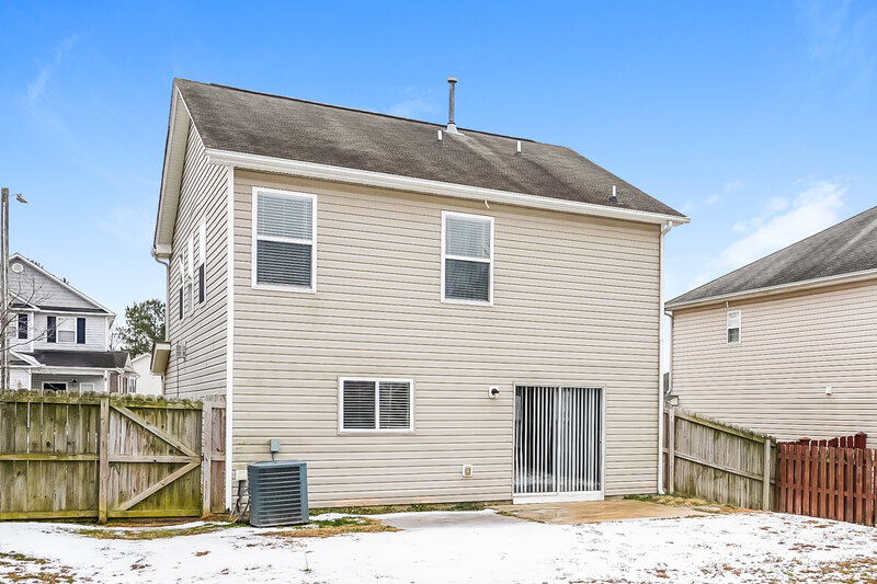 1,830/Mo, 6037 Ladish Ln Raleigh, NC 27610 Rear View