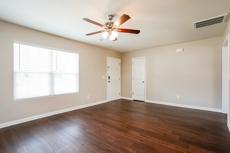 1,870/Mo, 1433 Tamarino Drive Raleigh, NC 27610 Living Room View