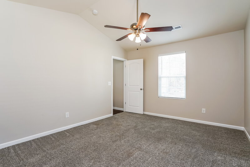 1,870/Mo, 1433 Tamarino Drive Raleigh, NC 27610 Main Bedroom View 2