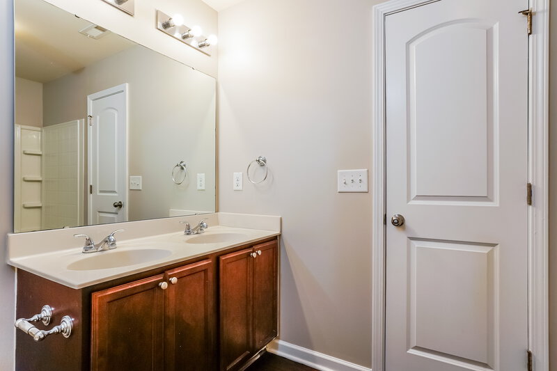 1,870/Mo, 1433 Tamarino Drive Raleigh, NC 27610 Bathroom View
