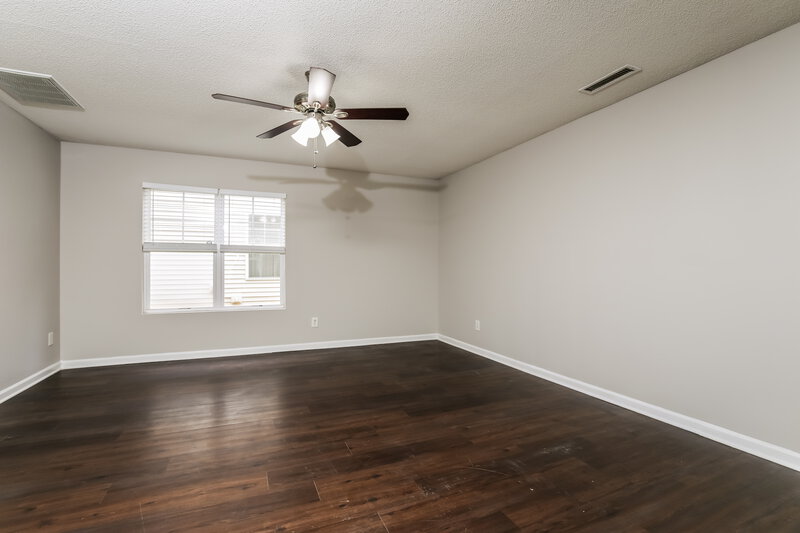 1,970/Mo, 21 Valleyfield Drive Clayton, NC 27527 Living Room View