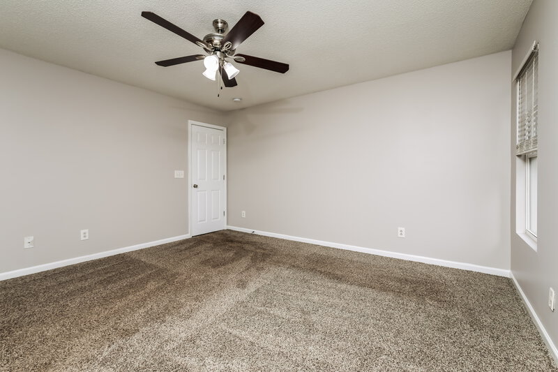 1,970/Mo, 21 Valleyfield Drive Clayton, NC 27527 Main Bedroom View