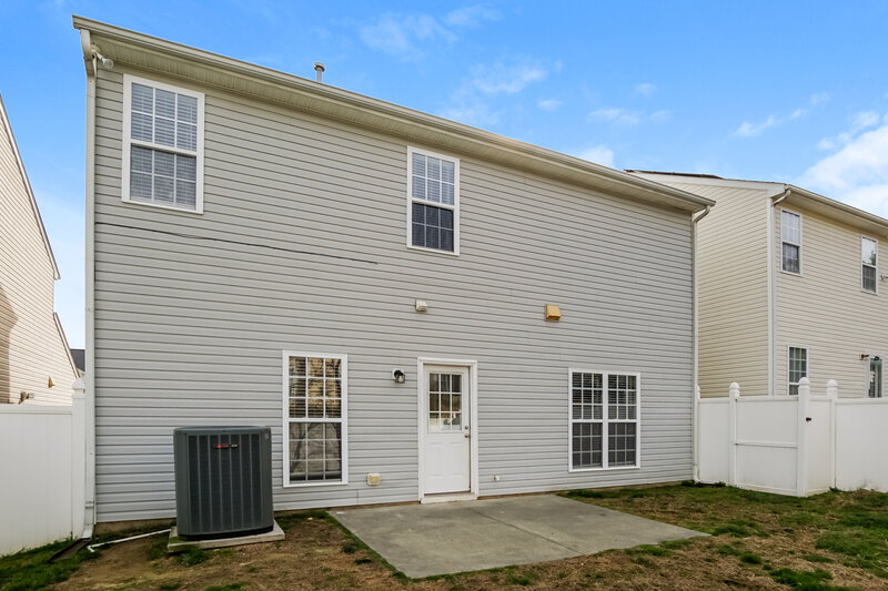 2,085/Mo, 4453 Cardinal Grove Boulevard Raleigh, NC 27616 Rear View 2