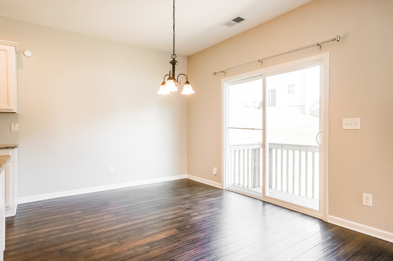 2,150/Mo, 14 W Lumber Court Clayton, NC 27520 Dining Room View