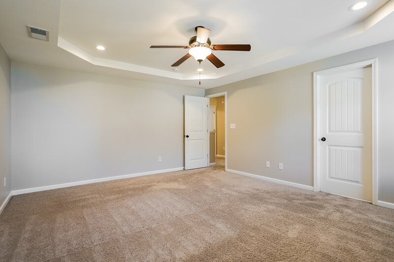2,150/Mo, 14 W Lumber Court Clayton, NC 27520 Main Bedroom View 2