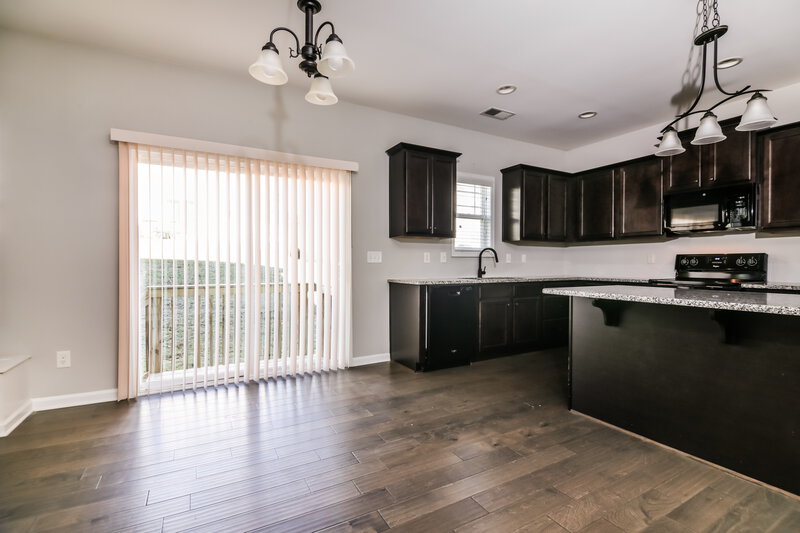 0/Mo, 26 W Lumber Court Clayton, NC 27520 Dining Room View