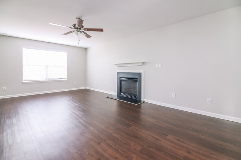 2,120/Mo, 1513 Clover Ridge Court Raleigh, NC 27610 Living Room View