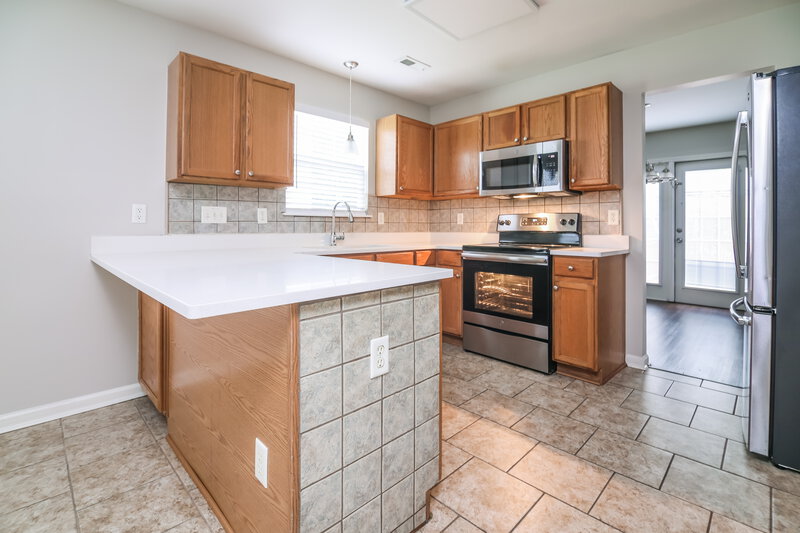 2,120/Mo, 1513 Clover Ridge Court Raleigh, NC 27610 Kitchen View