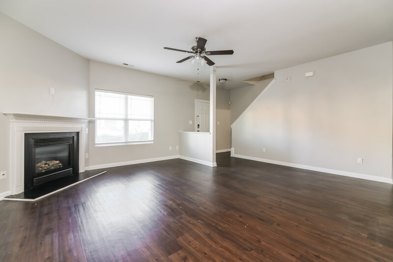 1,800/Mo, 1116 Early Rise Street Raleigh, NC 27610 Living Room View 2