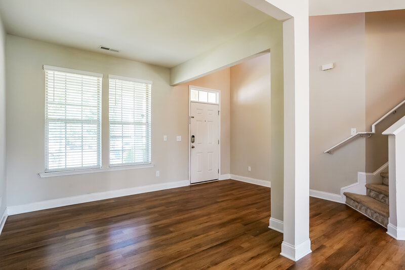 2,135/Mo, 422 River Dell Townes Ave Clayton, NC 27527 Dining Room View