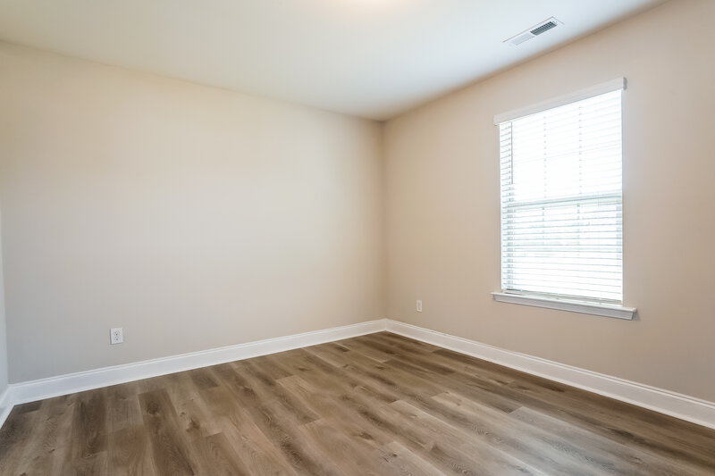 2,135/Mo, 422 River Dell Townes Ave Clayton, NC 27527 Bedroom View