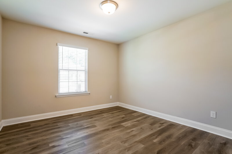 2,135/Mo, 422 River Dell Townes Ave Clayton, NC 27527 Bedroom View 2