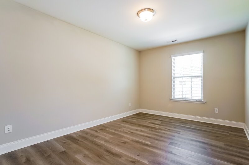 2,135/Mo, 422 River Dell Townes Ave Clayton, NC 27527 Bedroom View 3