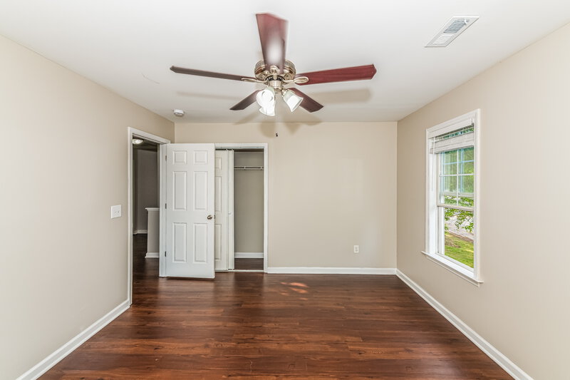 2,455/Mo, 6412 Willowlawn Dr Wake Forest, NC 27587 Bedroom View 5