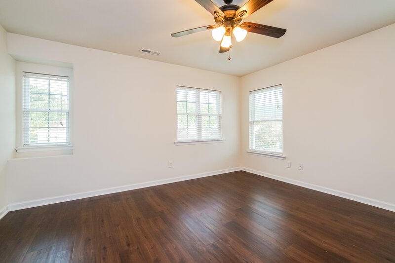 1,820/Mo, 618 Averasboro Drive Clayton, NC 27520 Main Bedroom View