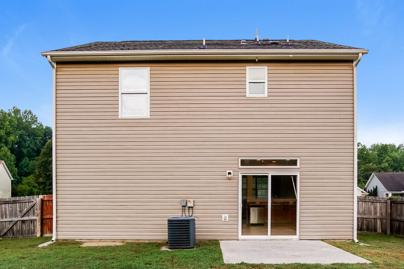 1,820/Mo, 618 Averasboro Drive Clayton, NC 27520 Rear View