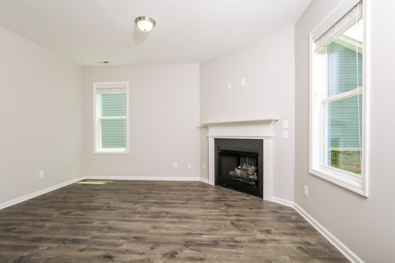 1,860/Mo, 125 Crawford Parkway Clayton, NC 27520 Living Room View