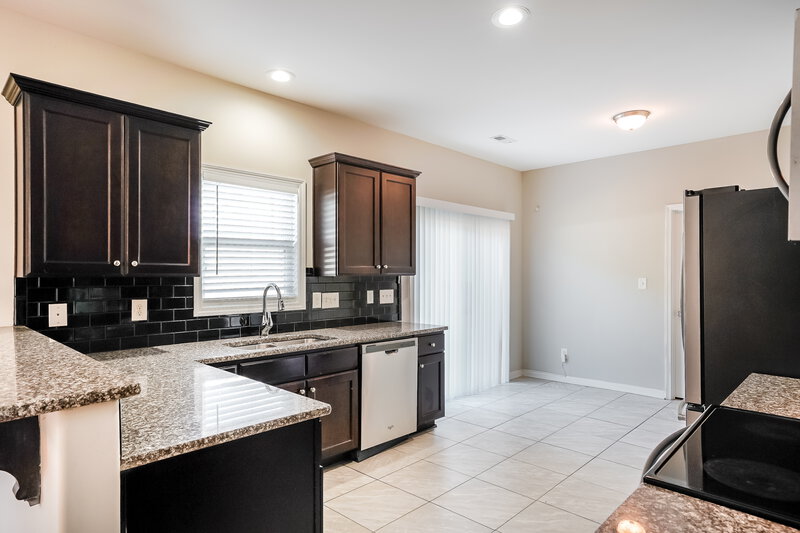 2,065/Mo, 229 Darecrest Ln Wendell, NC 27591 Kitchen View