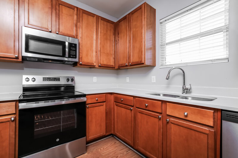 1,945/Mo, 5212 Chasteal Trl Raleigh, NC 27610 Kitchen View 2