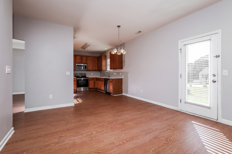 1,945/Mo, 5212 Chasteal Trl Raleigh, NC 27610 Family Room View 2