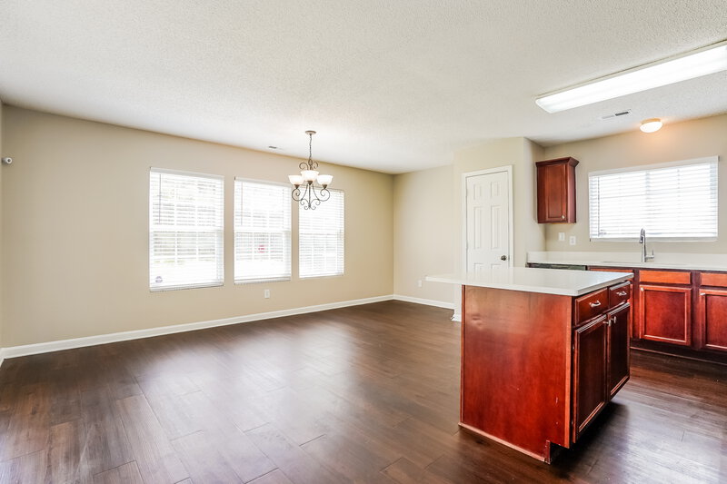 0/Mo, 1101 Tellis Drive Knightdale, NC 27545 Kitchen View