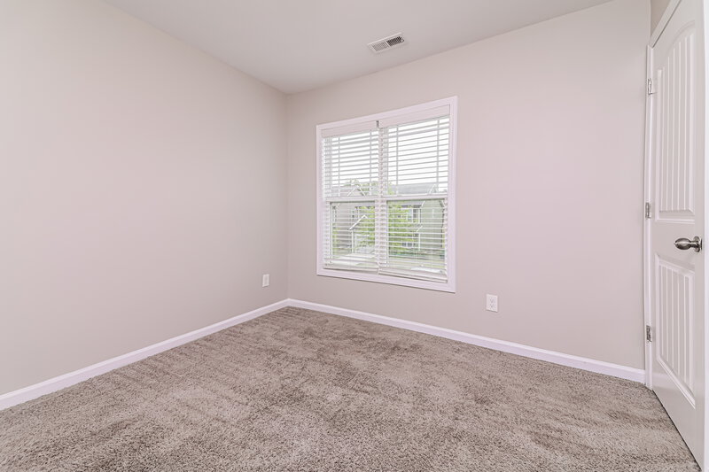 2,780/Mo, 157 Golden Gate Parkway Clayton, NC 27520 Bedroom View 2
