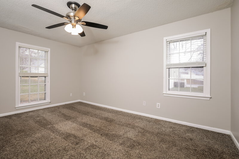 2,050/Mo, 2805 Fernhurst Ct Raleigh, NC 27604 Main Bedroom View 2