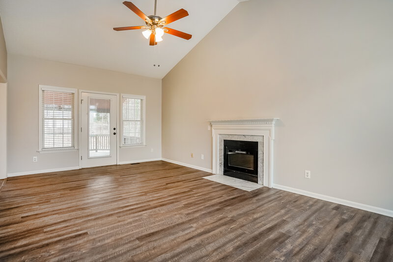 1,845/Mo, 125 Biltmore Dr Clayton, NC 27520 Living Room View