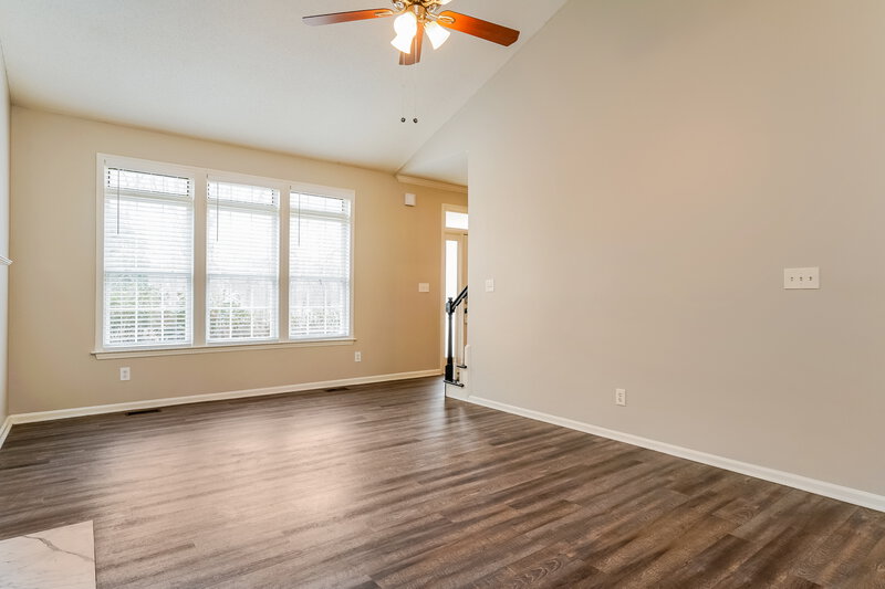 1,845/Mo, 125 Biltmore Dr Clayton, NC 27520 Living Room View 3