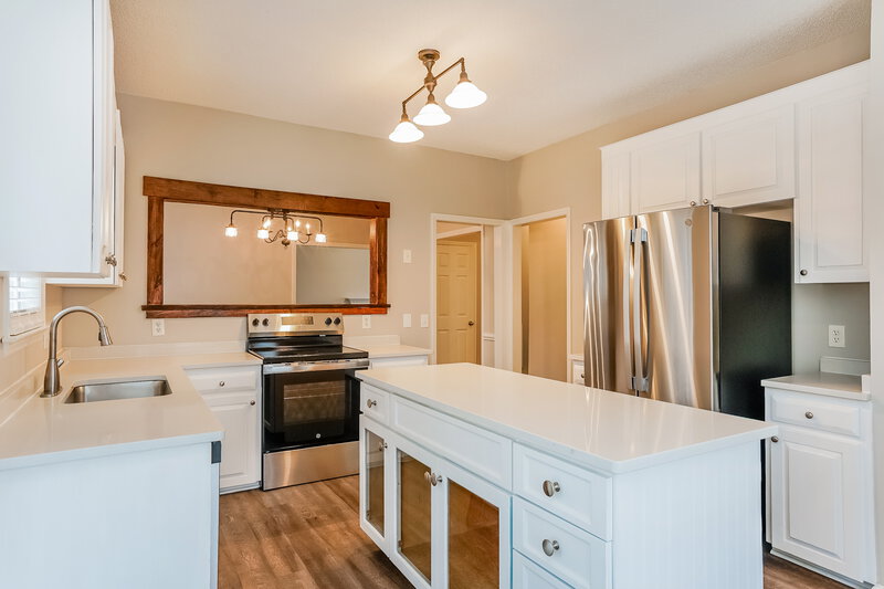 1,845/Mo, 125 Biltmore Dr Clayton, NC 27520 Kitchen View 2