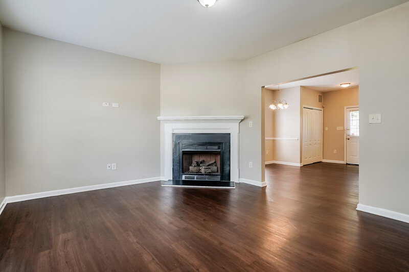 1,885/Mo, 2306 King Malcolm Ln Zebulon, NC 27597 Living Room View 2