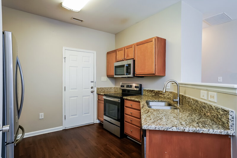1,885/Mo, 2306 King Malcolm Ln Zebulon, NC 27597 Kitchen View