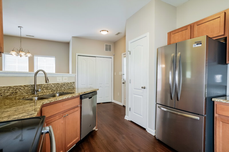 1,885/Mo, 2306 King Malcolm Ln Zebulon, NC 27597 Kitchen View 2