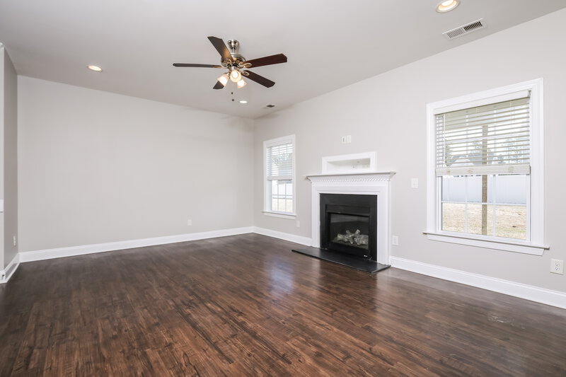 2,030/Mo, 44 Jonalker Court Clayton, NC 27520 Living Room View