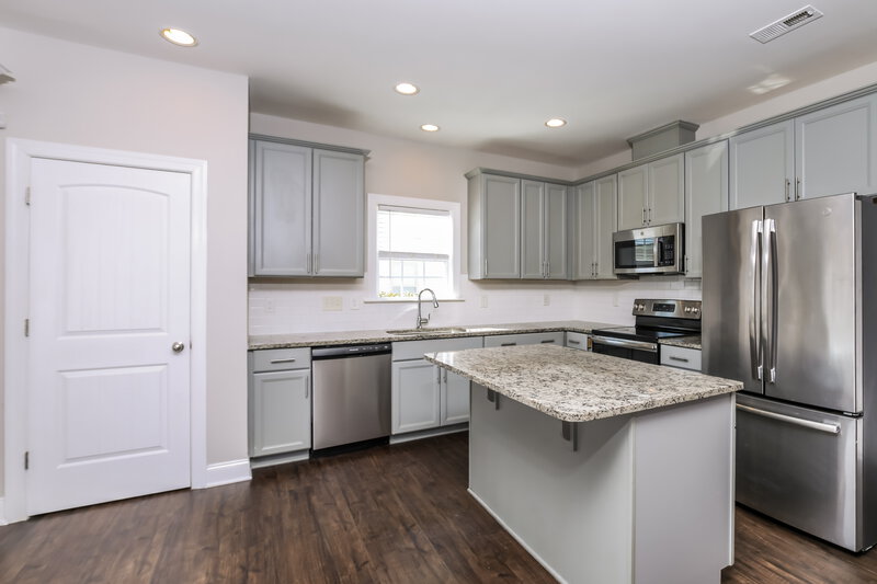 2,030/Mo, 44 Jonalker Court Clayton, NC 27520 Kitchen View