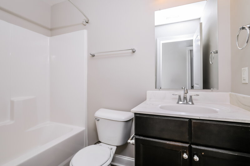 2,030/Mo, 44 Jonalker Court Clayton, NC 27520 Bathroom View