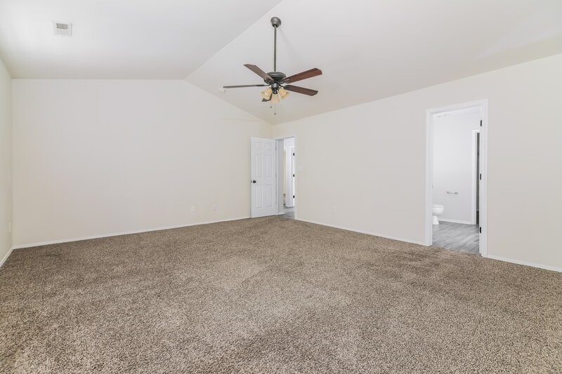 1,880/Mo, 6009 Softwind Dr Clayton, NC 27520 Main Bedroom View