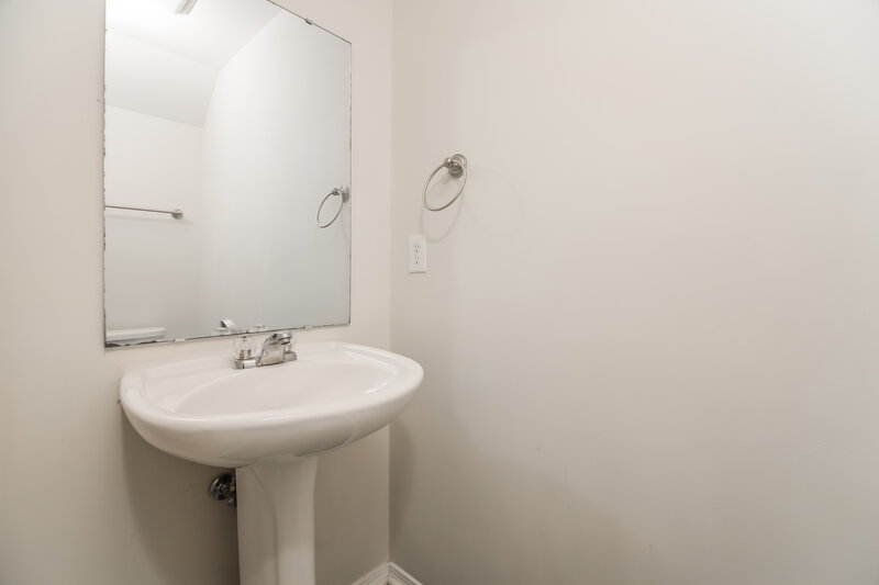 1,880/Mo, 6009 Softwind Dr Clayton, NC 27520 Powder Room View